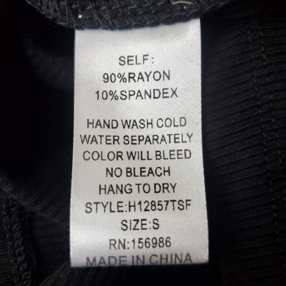 Elegant Black Off-Shoulder Top - Picture 5 of 8